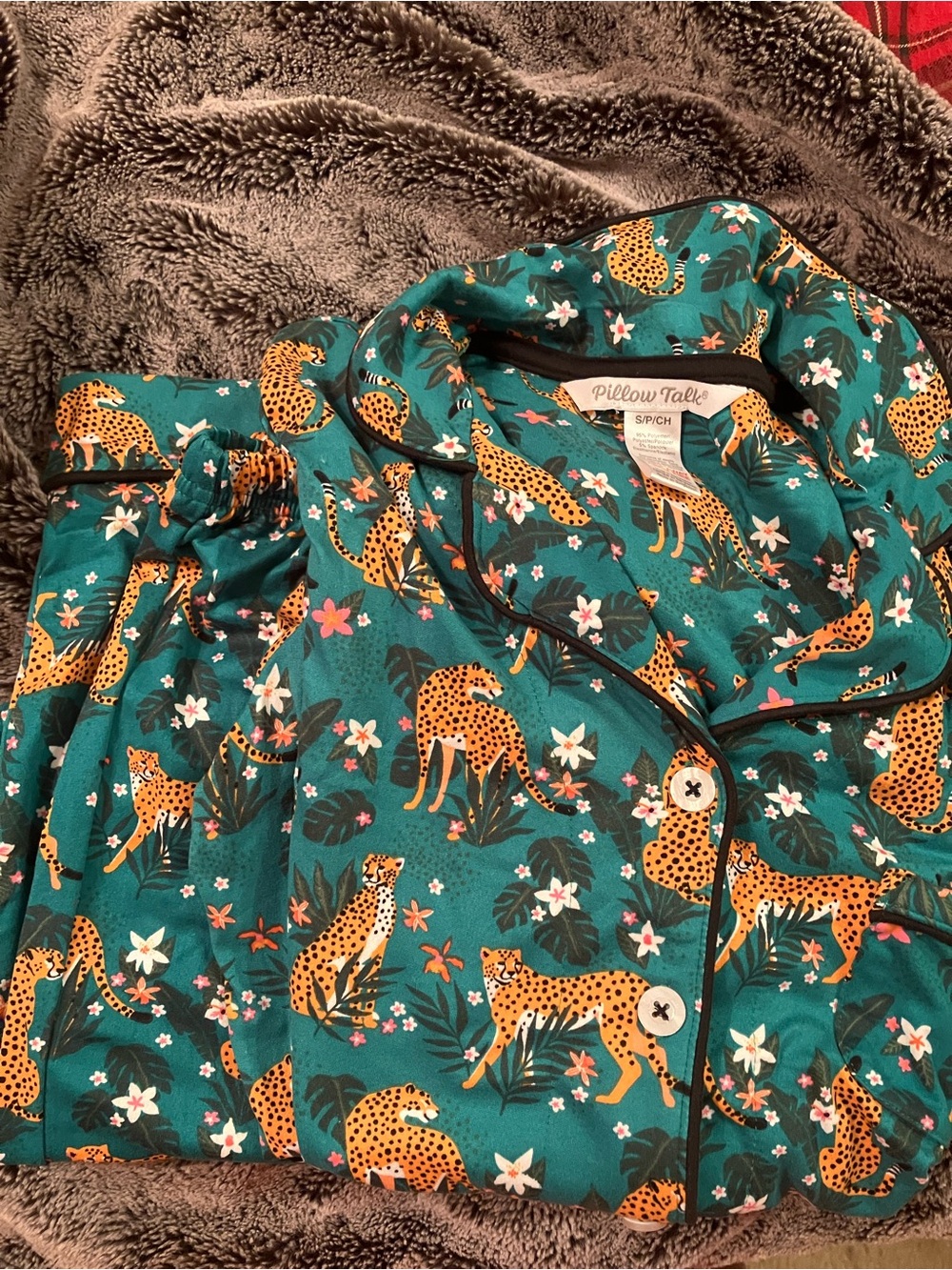 NWT Pillow Talk leopard 🐆 pajama set super soft